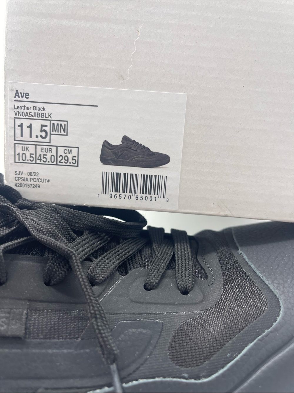 Vans Men’s Ave Leather Black
VN0A5JIBBLK Sneakers - Picture 13 of 15